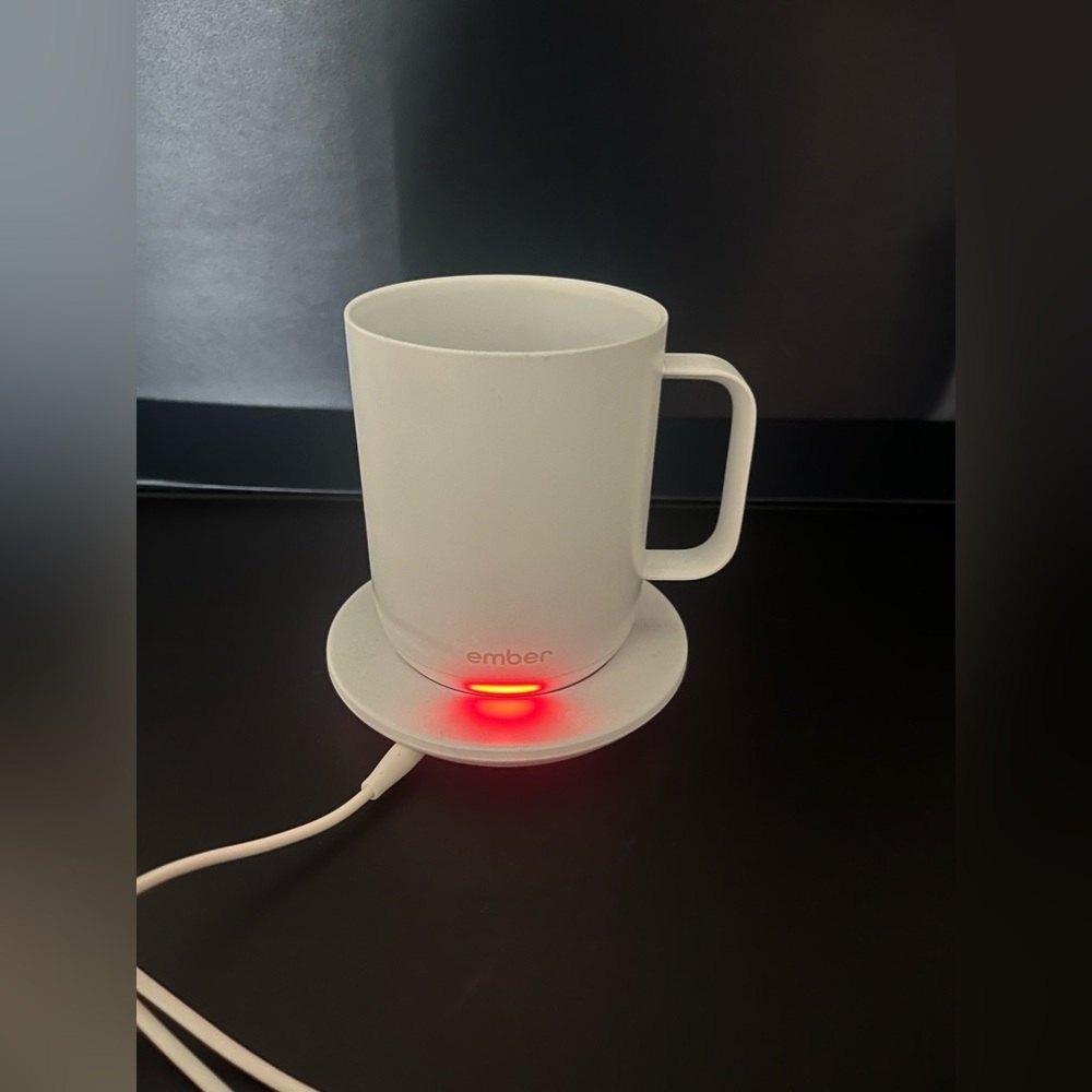 Ember White Smart Mug with Charging Coaster ☕️☕️☕️☕️☕️☕️☕️☕️☕️☕️☕️☕️☕️☕️☕️☕️